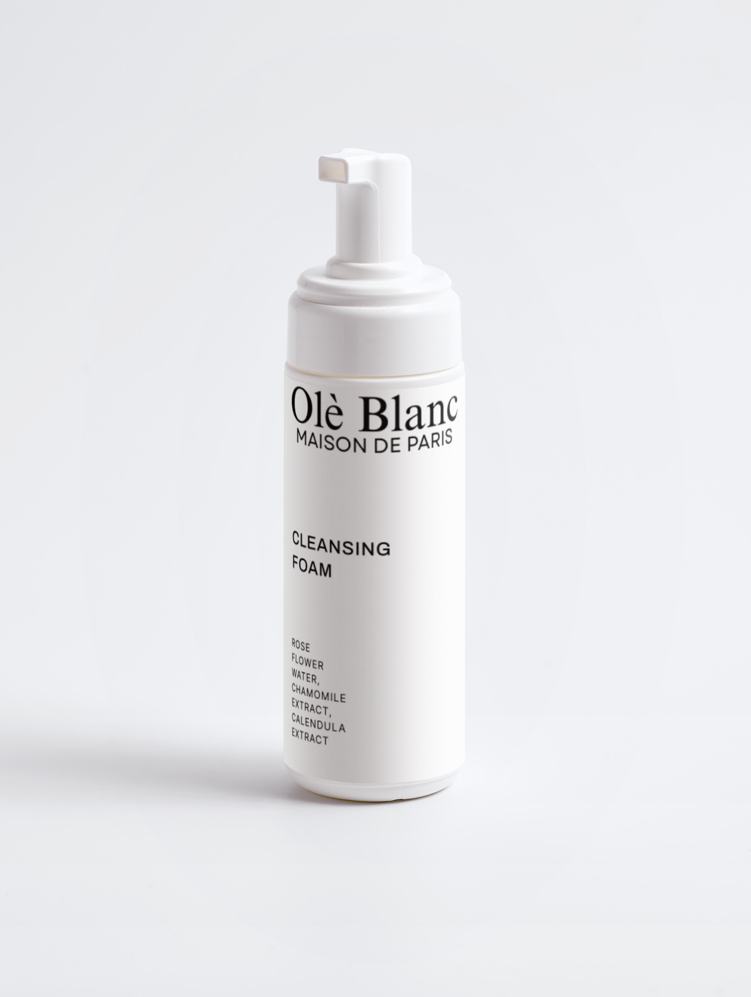 Olè Blanc Cleansing Foam