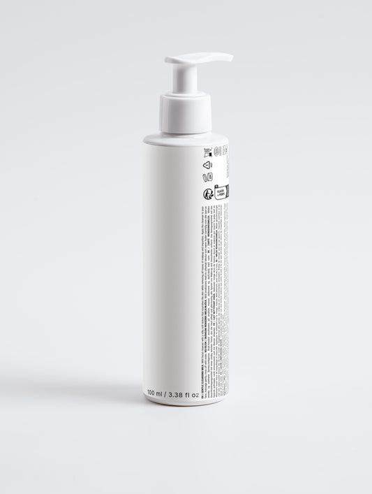 Olè Blanc Gentle Cleansing Milk